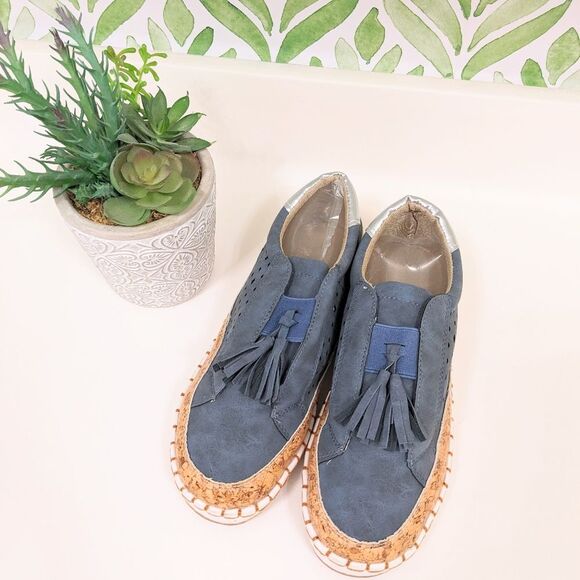 ⭐Blue Lightweight Faux Suede Tasseled Slip On Loafer Sneakers New!⭐ - Picture 1 of 12